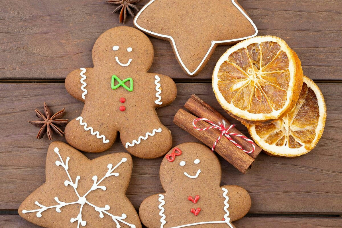 Biscotti di pan di zenzero speziati: tradizione e profumo per momenti da gustare insieme