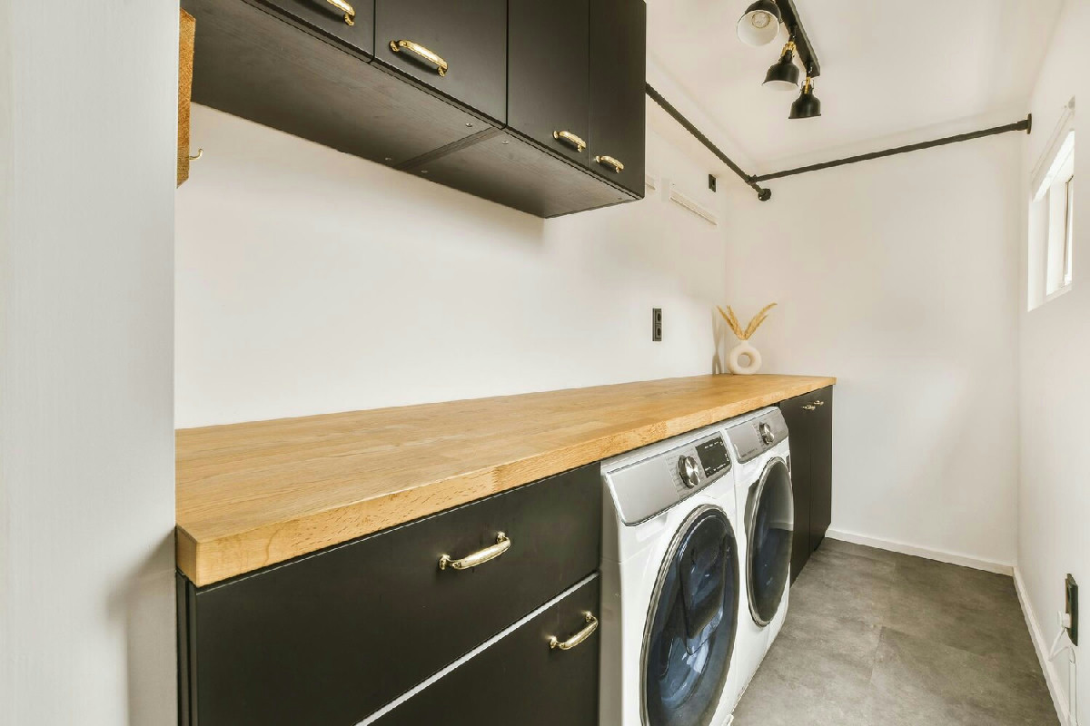 Come creare un mobile lavanderia resistente e funzionale senza acquistare, guida completa fai da te